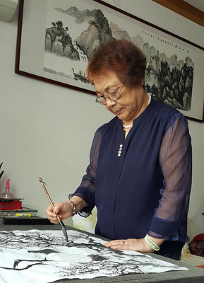 寫作讓生命綻放美麗 --李冬梅的文藝創(chuàng)作之路